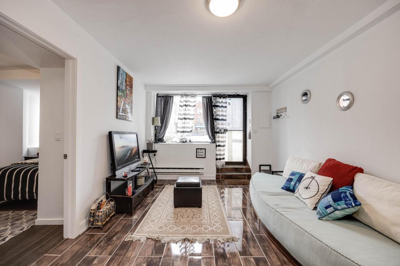 Bright Parkdale Court - Little Portugal W/ Free Parking Διαμέρισμα Τορόντο Εξωτερικό φωτογραφία