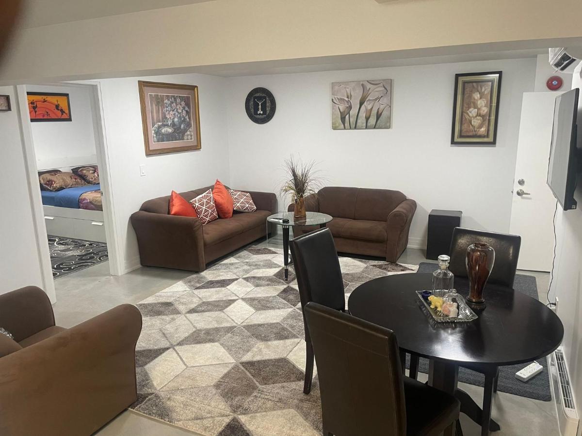 Bright Parkdale Court - Little Portugal W/ Free Parking Διαμέρισμα Τορόντο Εξωτερικό φωτογραφία
